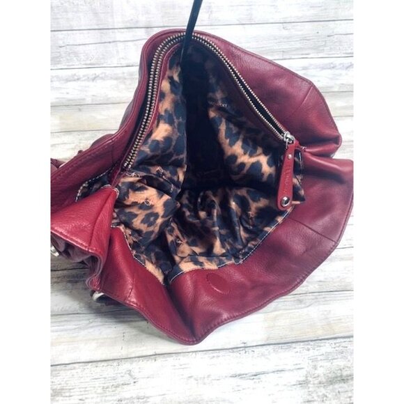 B. Makowsky Red / Purple Soft Leather Tote Bag with Leopard Lining & Zip Pockets - Picture 6 of 11